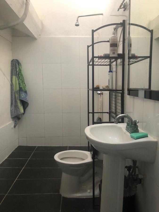 777 Lenderman Hostal 777 Канкун Экстерьер фото