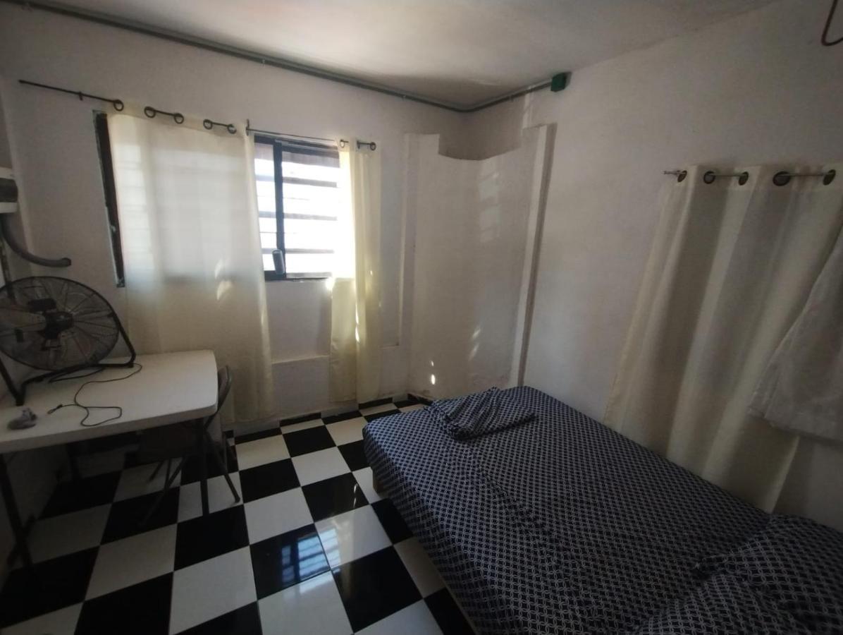 777 Lenderman Hostal 777 Канкун Экстерьер фото